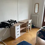 Chambre A Partager